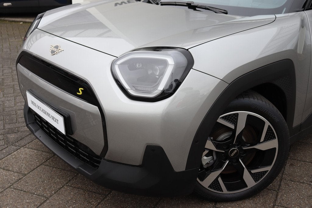 MINI Aceman SE / Classic / Pakket M / 18" Slide Spoke 2-tone, Auto's, Mini, Stof, Aceman, 315 min, SUV of Terreinwagen