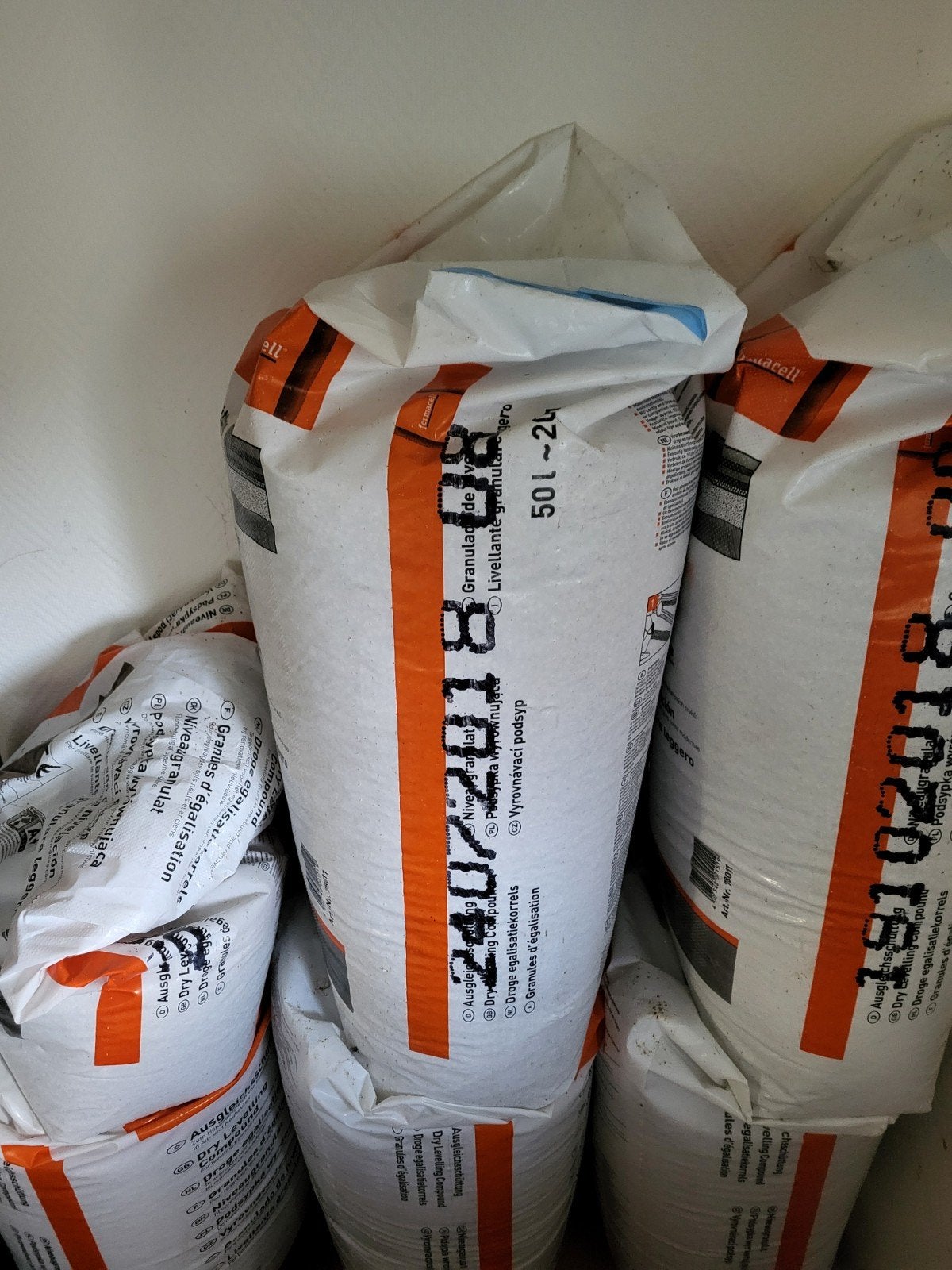 Fermacell egalisatie korrels, 5,5 zak a 20 kg/50 liter, Doe-het-zelf en Verbouw, Overige materialen, Nieuw, 15 m² of meer, Ophalen