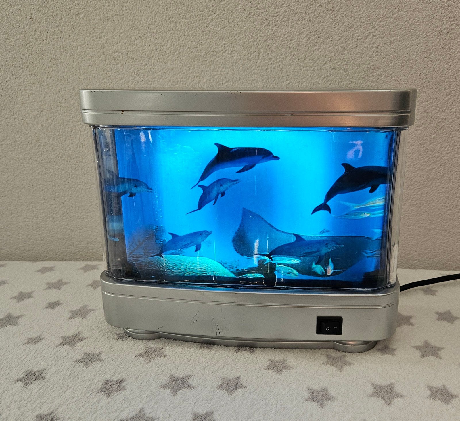 Dolfijnenlamp met bewegende dolfijnen en blauw licht, Ophalen, Gebruikt, Blauw, Overige stijlen