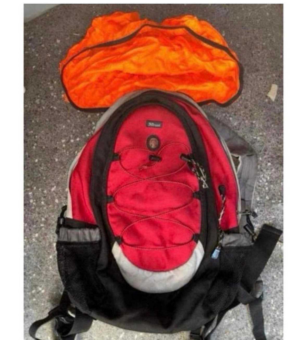 Trust Waterdichte Rugzak - Ideaal voor Outdoor Avonturen, Gebruikt, 25 tot 40 cm, Ophalen of Verzenden, Waterdicht