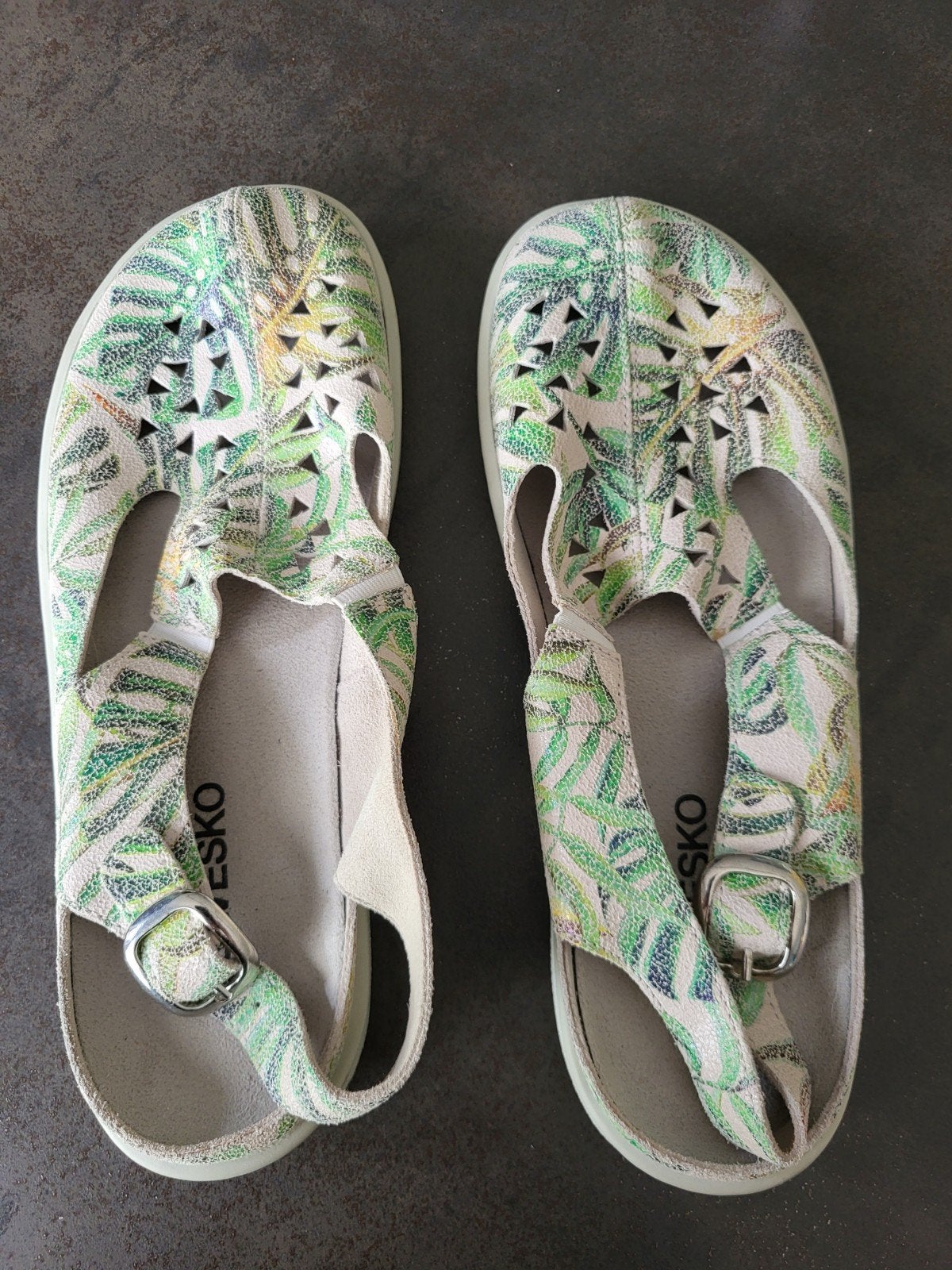 Helvesko sandalen met tropische print, maat 41, Kleding | Dames, Schoenen, Helvesko, Nieuw, Groen, Sandalen of Muiltjes