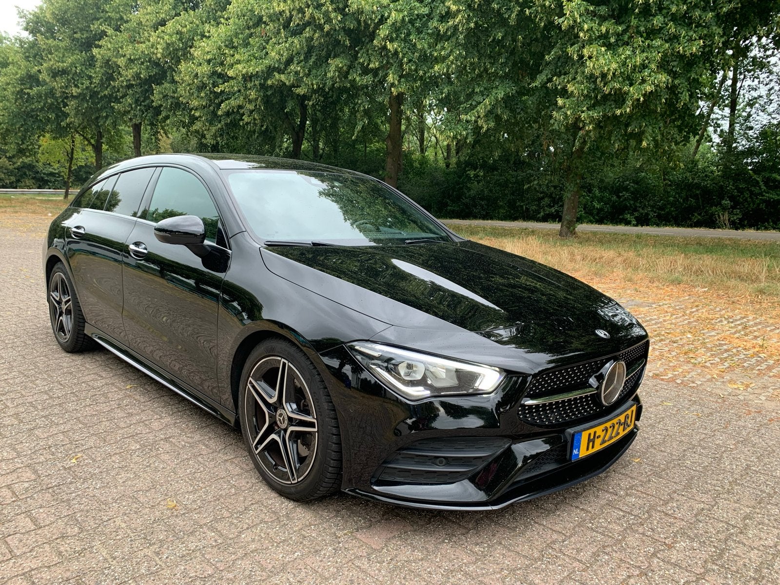M B  CLA 200 Shooting brake PANO AMGLine inruilmogelijk, Auto's, Mercedes-Benz, 4 cilinders, Origineel Nederlands, 1600 kg, 1332 cc
