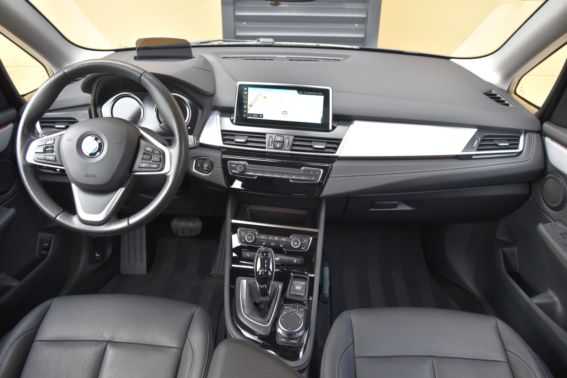 BMW 2 Serie Active Tourer 218i * Luxury Line * Trekhaak * Ca, Auto's, Dealer onderhouden, Gebruikt, Met garantie (alle), Blauw