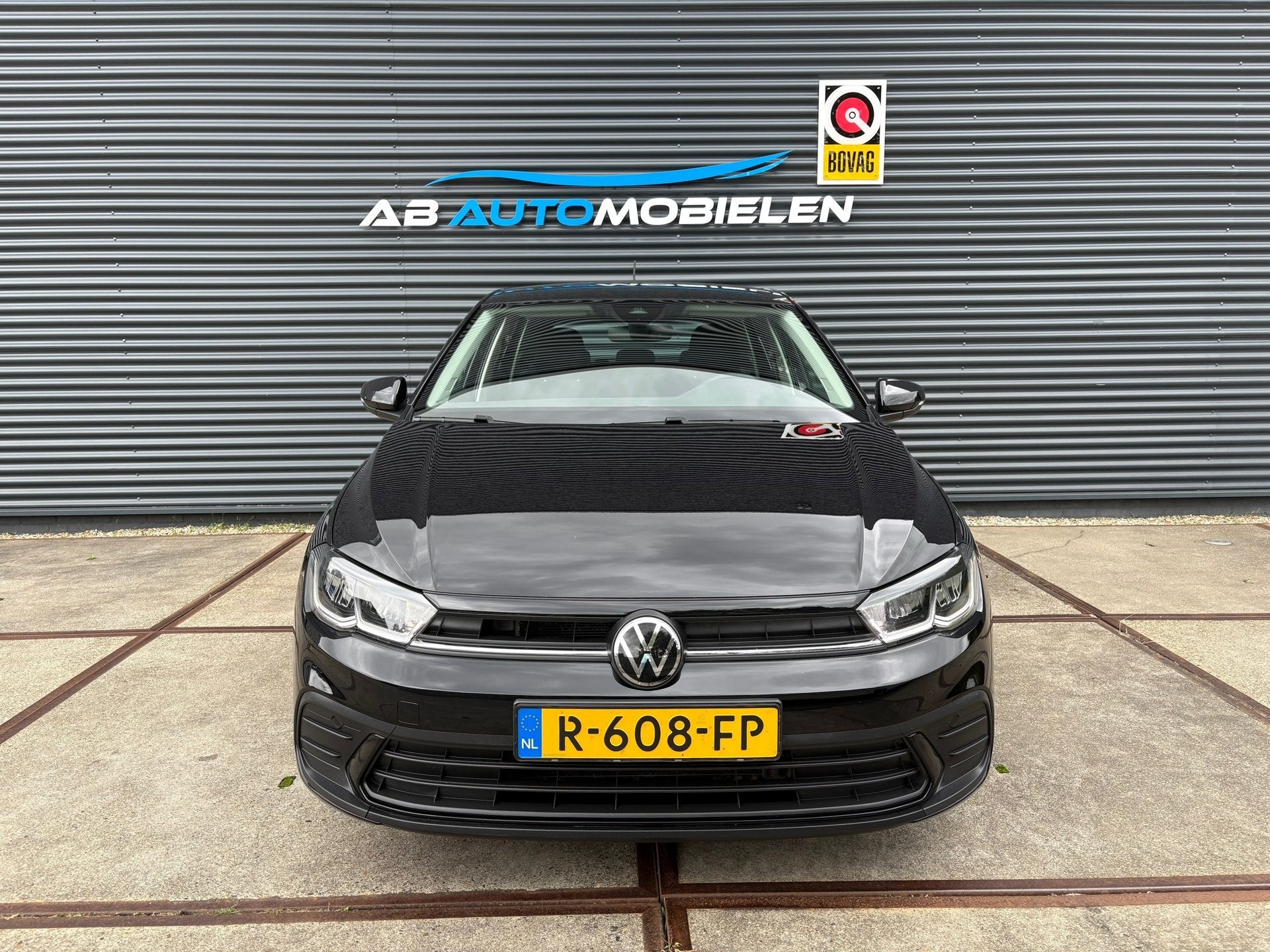 Volkswagen Polo 1.0 TSI Life LM VELGEN/ CARPLAY/ NAVI, Voorwielaandrijving, Dealer onderhouden, Gebruikt, Euro 6