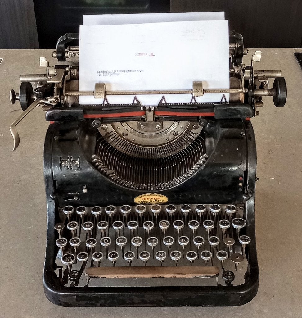 Vintage typemachine Olympia 8, Diversen, Ophalen