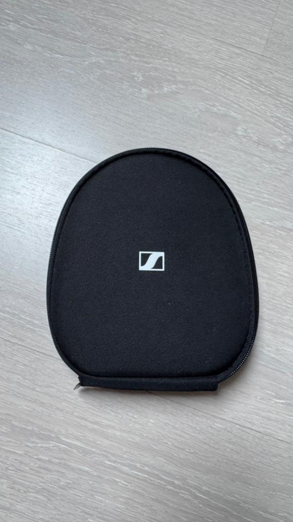 Sennheiser opberg hoes, Audio, Tv en Foto, Koptelefoons, Ophalen of Verzenden, Zo goed als nieuw