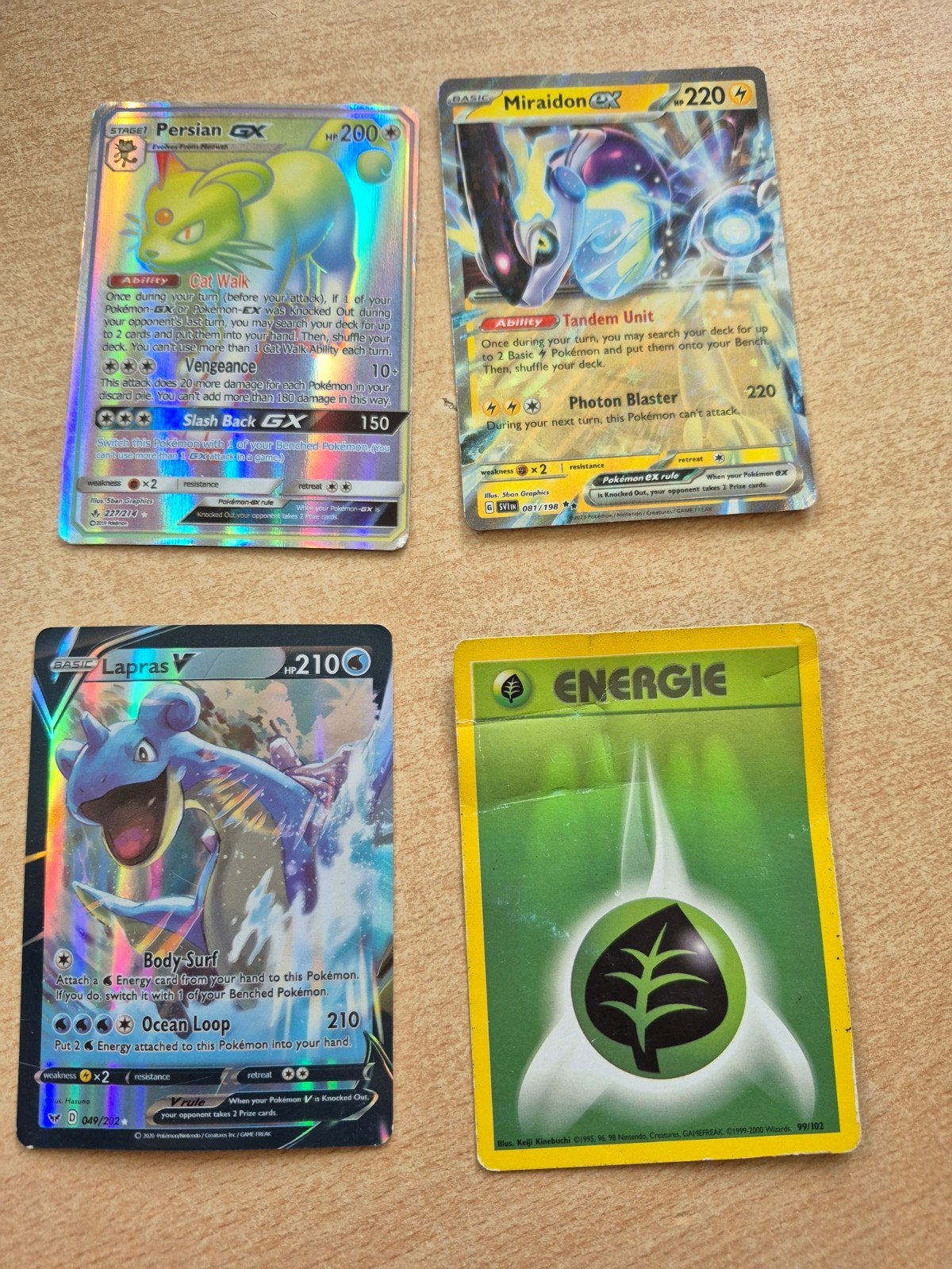 Pokemon kaarten persian miraidon lapras, Ophalen