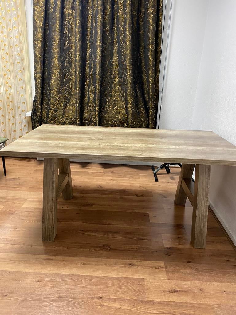 (alleen tafel) niet nieuw beetje oud, Ophalen, Zo goed als nieuw