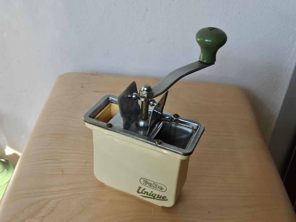 Antieke PeDe koffiemolen uit  1869 !, Ophalen of Verzenden, Gebruikt