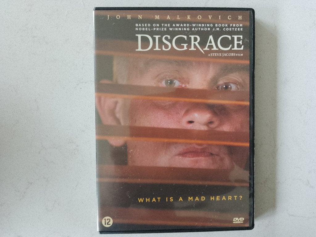 Disgrace - Steve Jacobs, Vanaf 12 jaar, Ophalen of Verzenden, Zo goed als nieuw, Overige genres