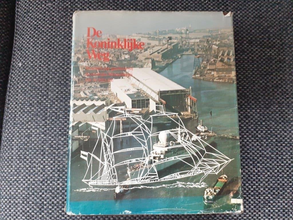 De Koninklijke Weg, 100 jaar geschiedenis De Schelde, Verzamelen, Ophalen of Verzenden, Gebruikt, Motorboot, Boek of Tijdschrift