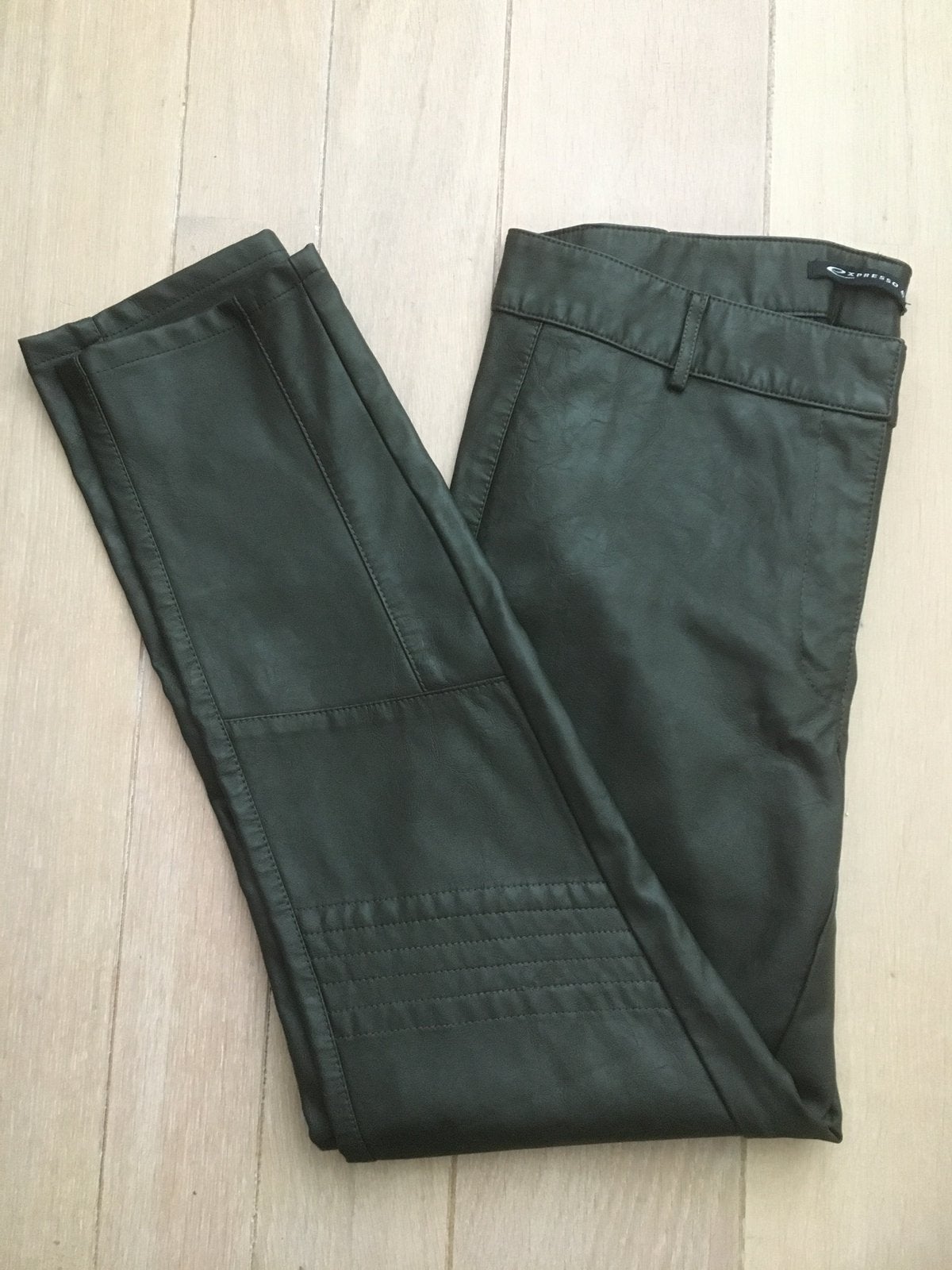 Nieuwe zwarte leather look broek van Expresso, maat 40., Ophalen of Verzenden, Nieuw, Zwart