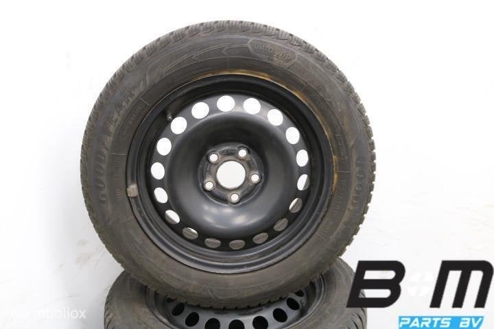 Org 15 inch velgen + winterbanden VW Polo 2G 2Q0601027AG, Auto-onderdelen, Gebruikt, 15 inch, Banden en Velgen, Personenwagen