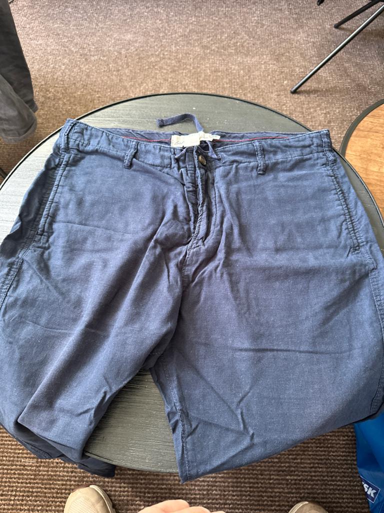H&M L.O.G.G. Heren Chino Shorts - Maat 34, Ophalen of Verzenden, Zo goed als nieuw, Maat 46 (S) of kleiner, Blauw