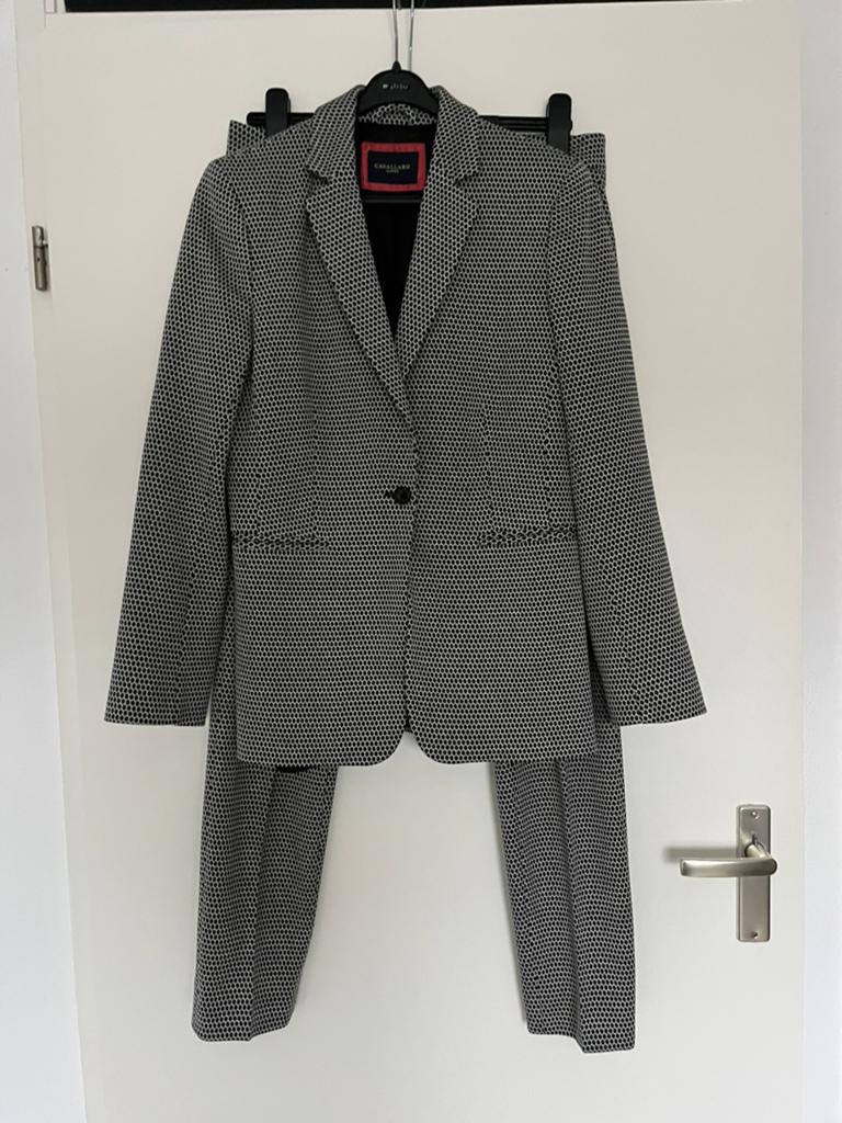 Zwart-wit Cavallaro kostuum, Ophalen of Verzenden, Zo goed als nieuw, Maat 38/40 (M), Zwart