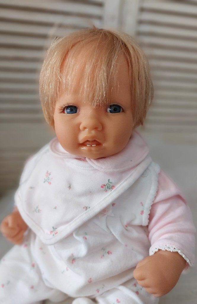 mooie levensechte pop, carlos götz '89 baby popje, Ophalen of Verzenden, Gebruikt, Pop