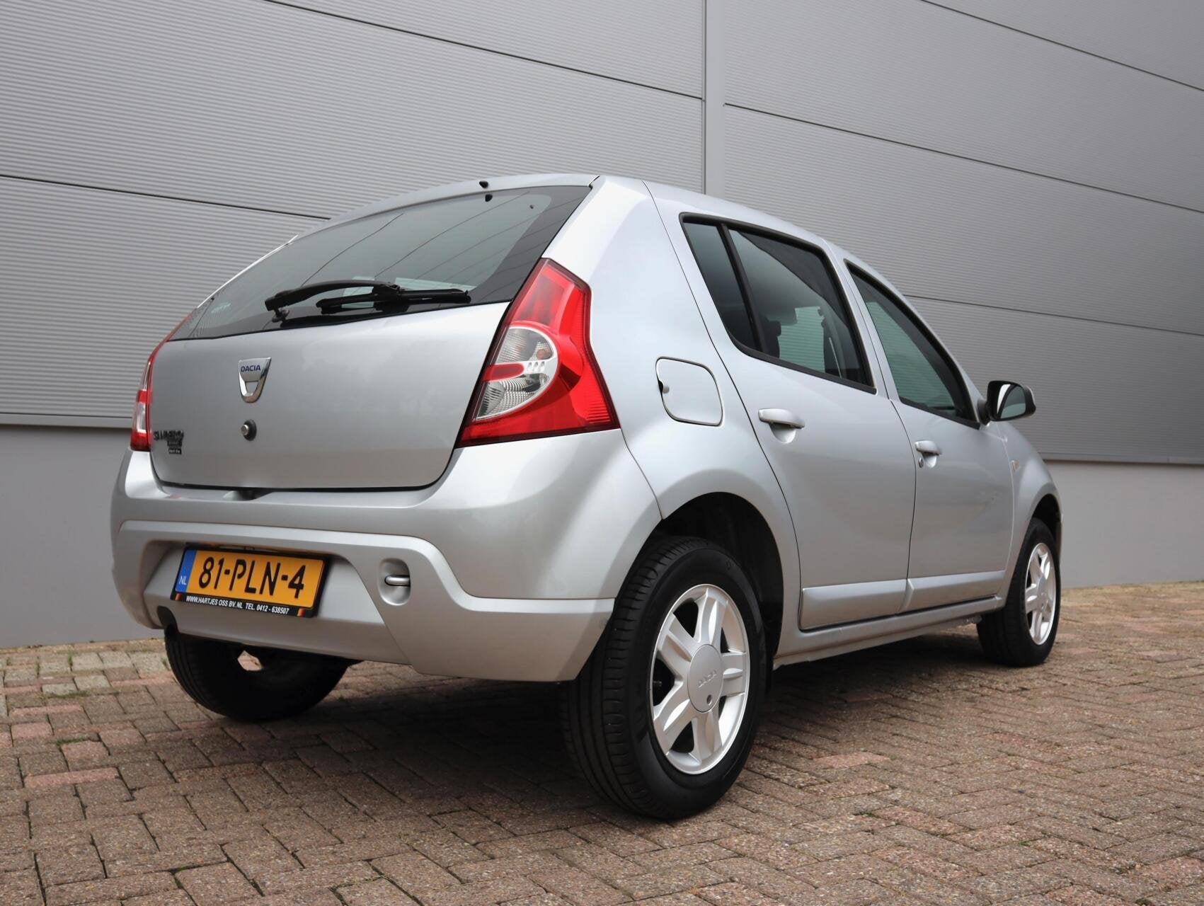 Dacia Sandero 1.2 Blackline 5drs. (Vol-Opties!) NL-auto, Auto's, Voorwielaandrijving, Euro 5, Gebruikt, Met garantie (alle)