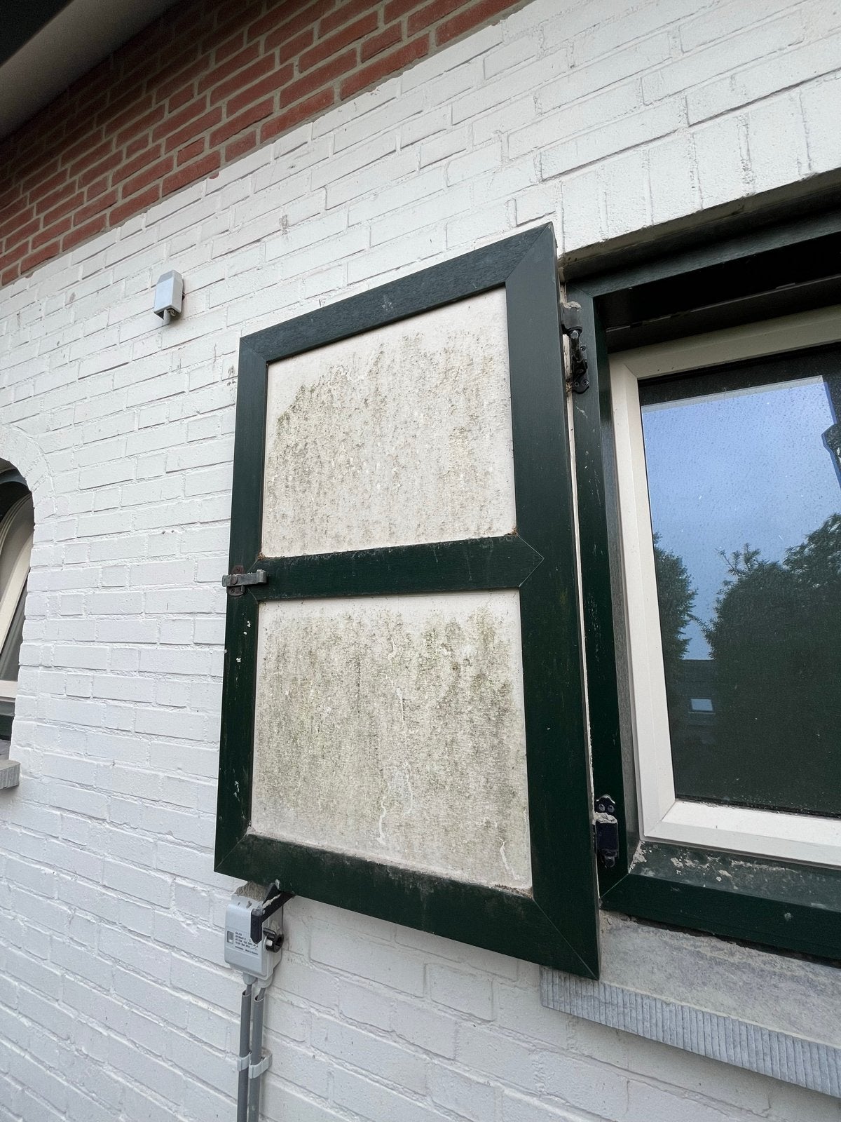 2x Groene houten luiken - kunststof, Doe-het-zelf en Verbouw, Glas en Ramen, Ophalen, Gebruikt, Minder dan 80 cm, 80 tot 120 cm