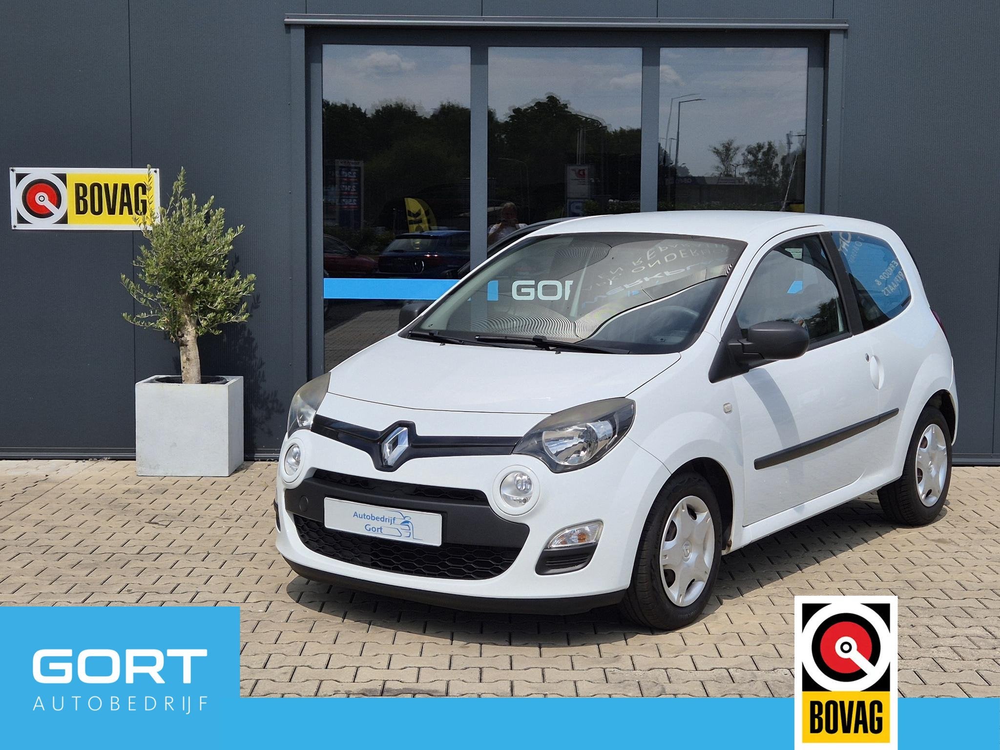 Renault Twingo 1.2 16V Parisienne AIRCO, Auto's, Voorwielaandrijving, Gebruikt, 4 cilinders, 4 stoelen