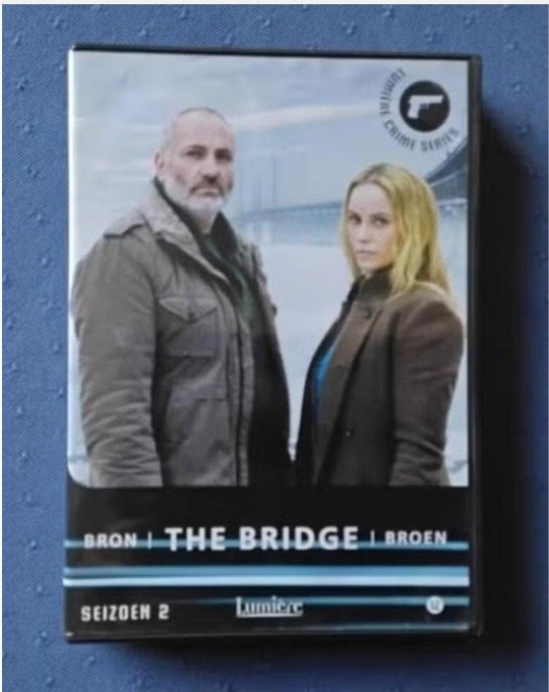 DVD the bridge seizoen 2 (Lumière), Vanaf 16 jaar, Ophalen, Zo goed als nieuw, Thriller