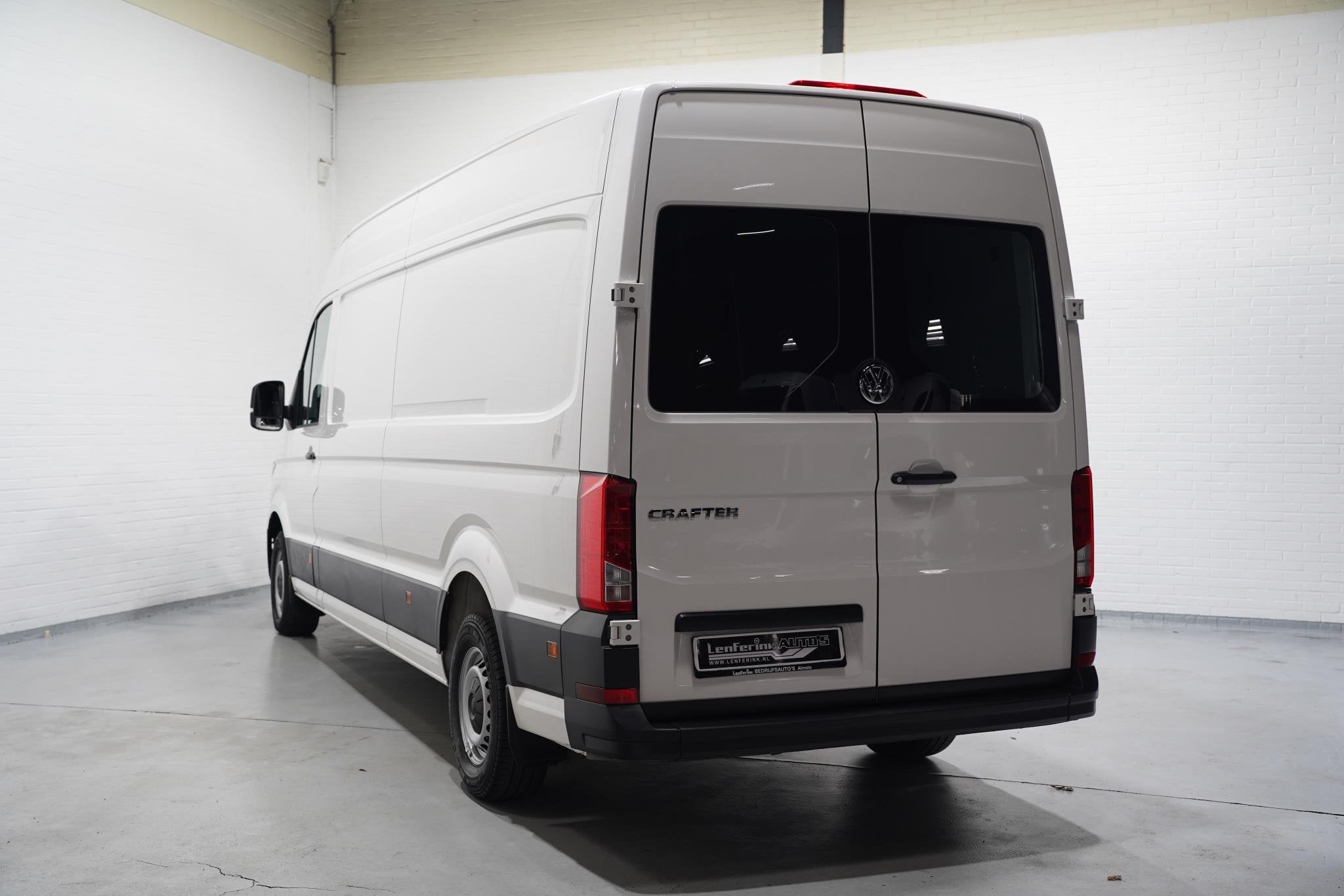 Volkswagen Crafter 2.0 TDI 140 pk L4H3 Airco, Cruise Control, Gebruikt, 4 cilinders, Volkswagen, 3000 kg