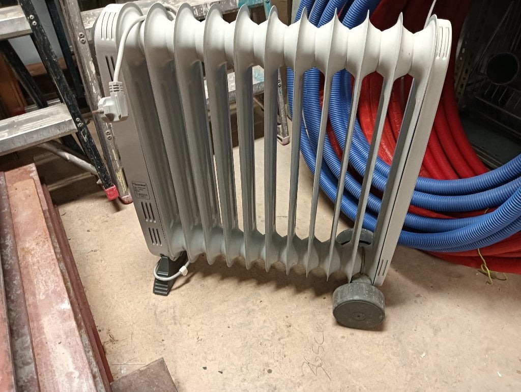 Bestron electrische, verrijdbare radiator, Doe-het-zelf en Verbouw, 30 tot 80 cm, Gebruikt, Radiator, Minder dan 60 cm