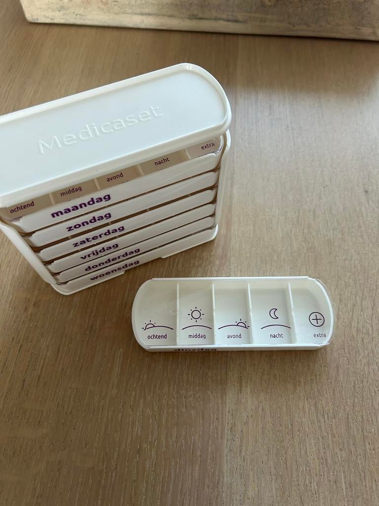 Pillendoos 7 dagen per week, 5 compartimenten per dag, Diversen, Verpleegmiddelen, Ophalen of Verzenden