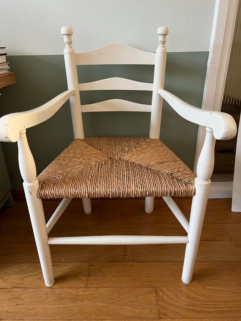 Kinderstoeltje biezen zitting brocante stijl, Antiek en Kunst, Antiek | Meubels | Stoelen en Banken, Ophalen