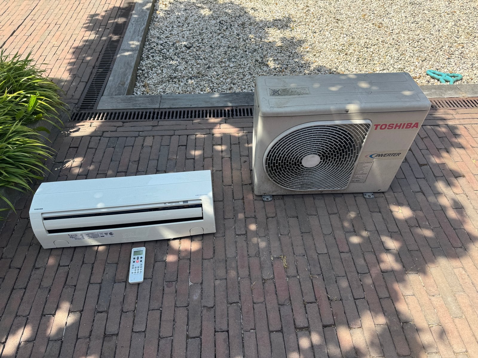 Toshiba Inverter Airco — Compleet met Binnen- en Buitenunit, Ophalen, Gebruikt, Minder dan 60 m³, 3 snelheden of meer