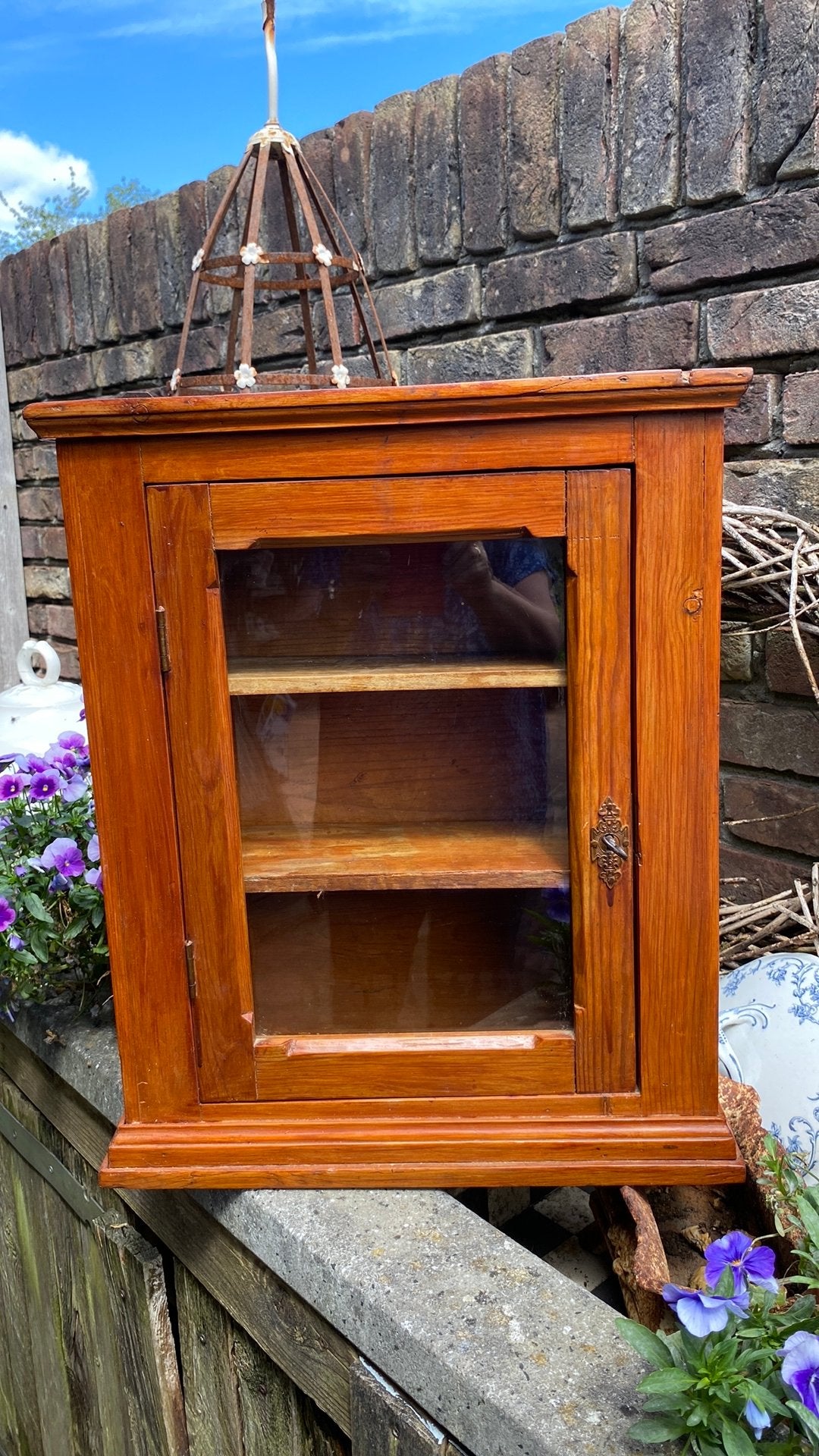 Brocante vitrinekastje., Antiek en Kunst, Curiosa en Brocante, Ophalen