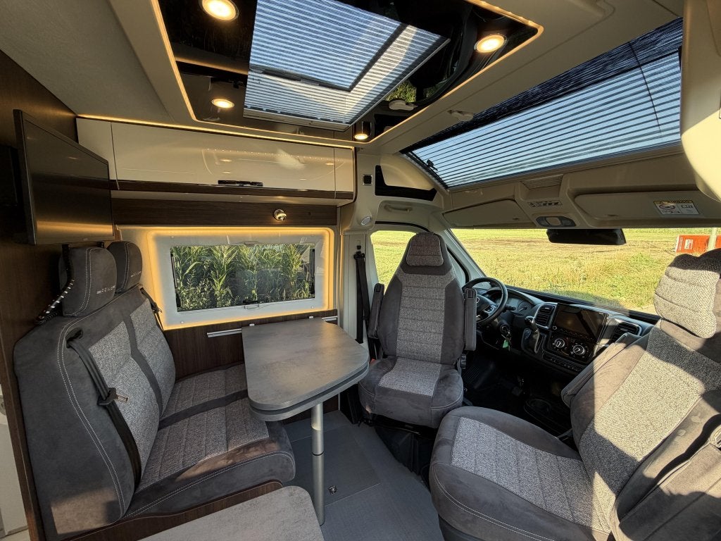Caravans And Camping Pössl