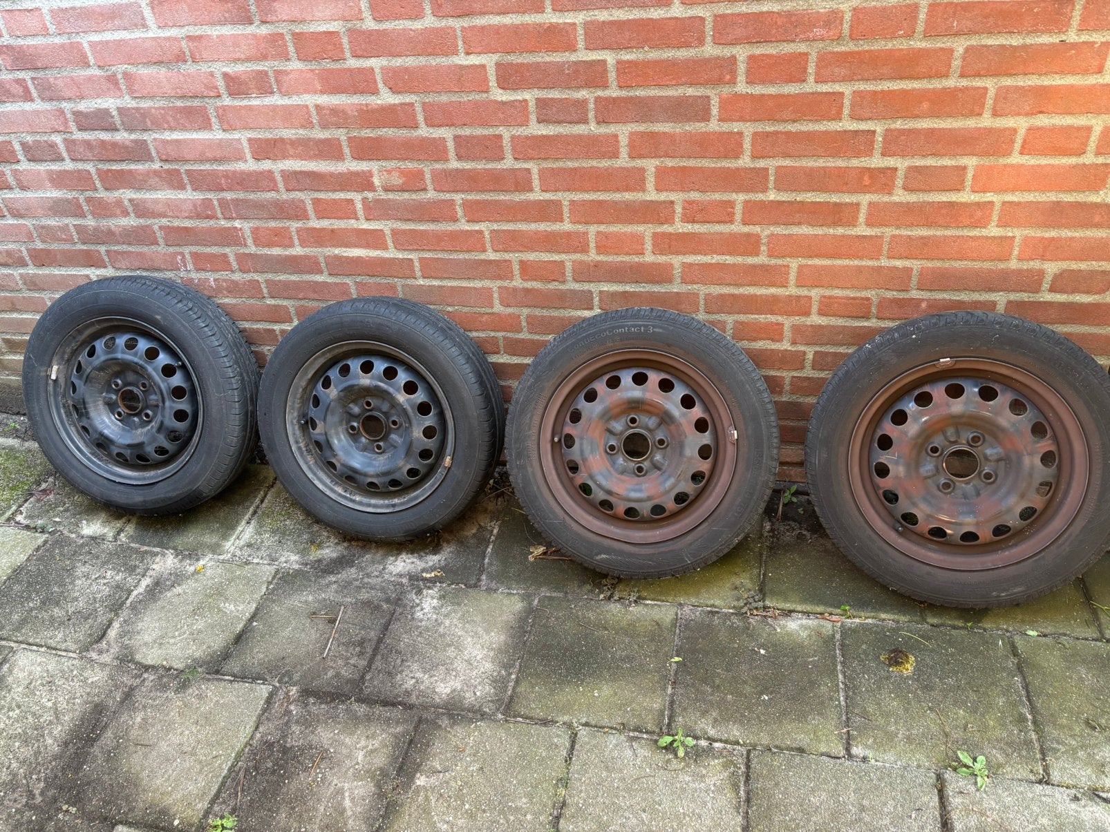 Autobanden met velg peugeot 107, Ophalen, Gebruikt