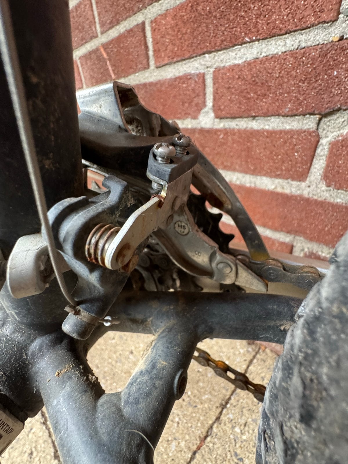 Foto 10 van Mountainbike met Shimano Deore XT en SR Suntour vering