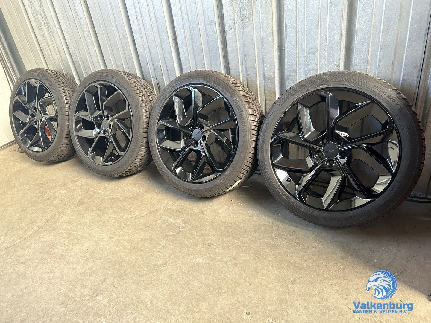 8mm! Originele Lynk & Co 20 inch zwarte velgen 5x108 winterb, Auto-onderdelen, Gebruikt, -, -, Banden en Velgen