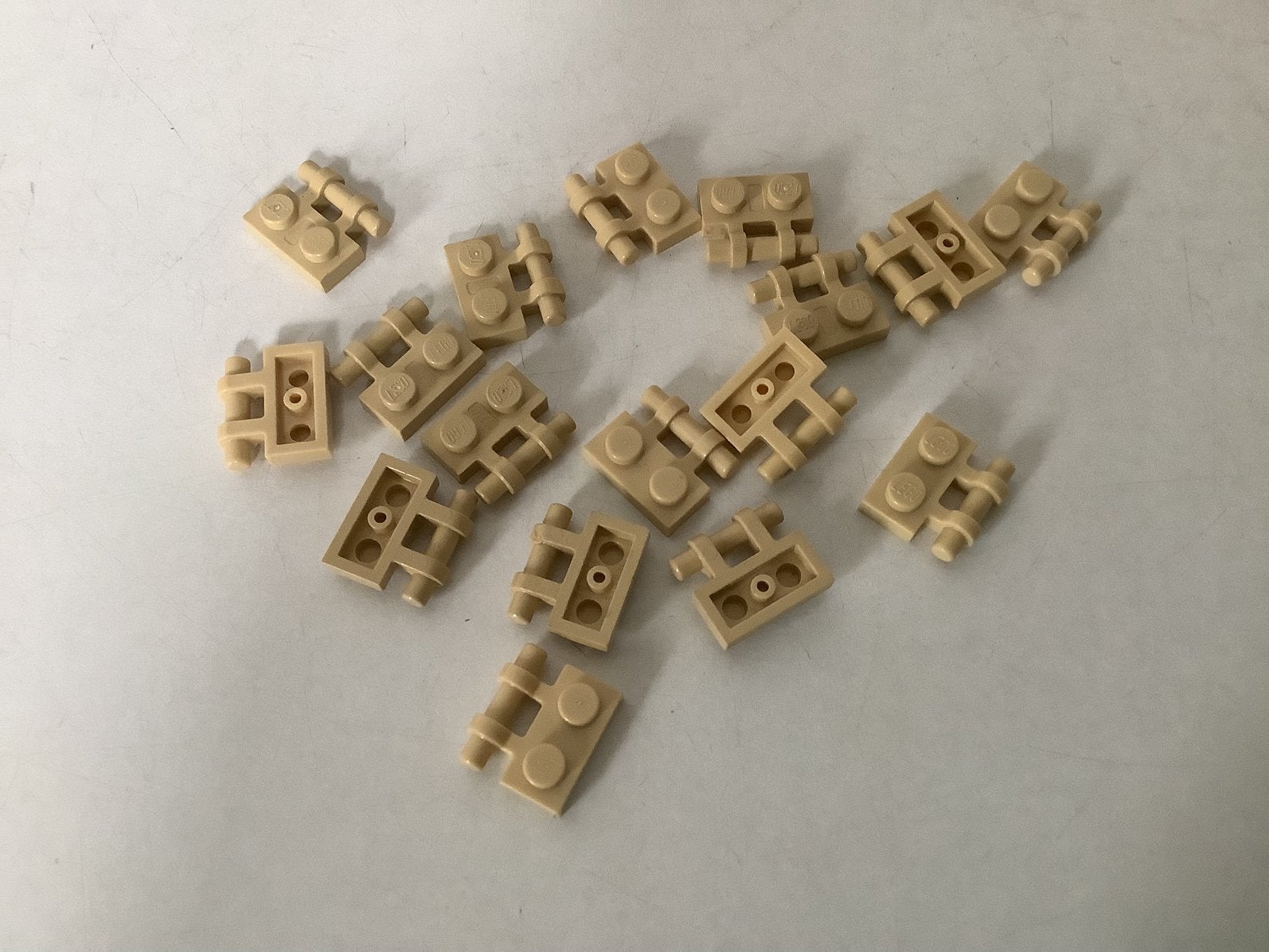 Lego plaat aangepast 1x2 met handvat aan zijkant beige, Ophalen of Verzenden, Gebruikt, Losse stenen, Lego