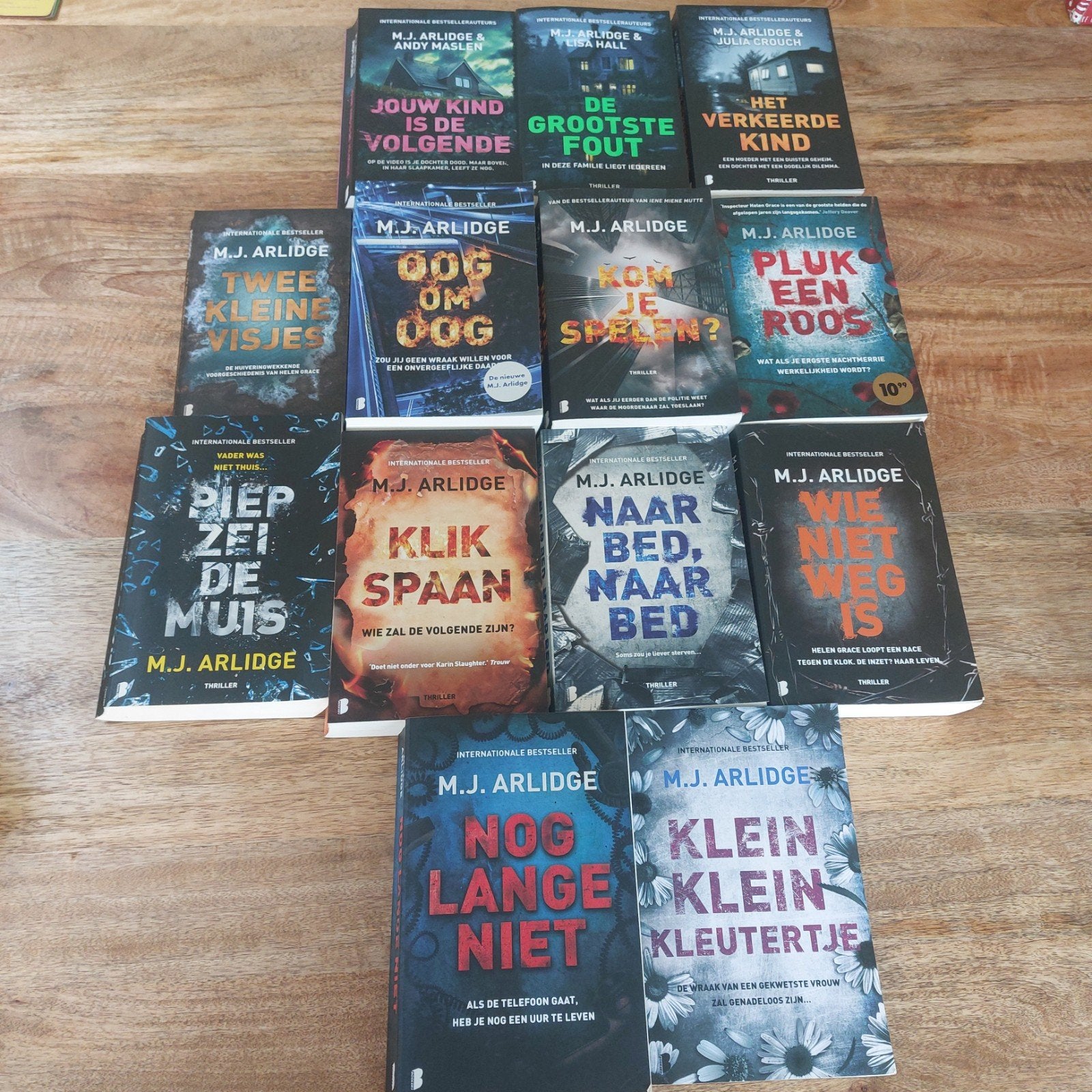 M.J. Arlidge Thriller Boeken Collectie - 12 Stuks, Boeken, Thrillers, Ophalen of Verzenden, Zo goed als nieuw, M.J. Arlidge, Europa overig