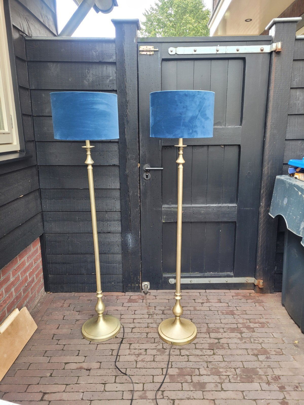 2 prachtige staande lampenpoten met lampenkap, Tuin en Terras, Buitenverlichting, Ophalen, Minder dan 50 watt, Staande lamp, Aluminium