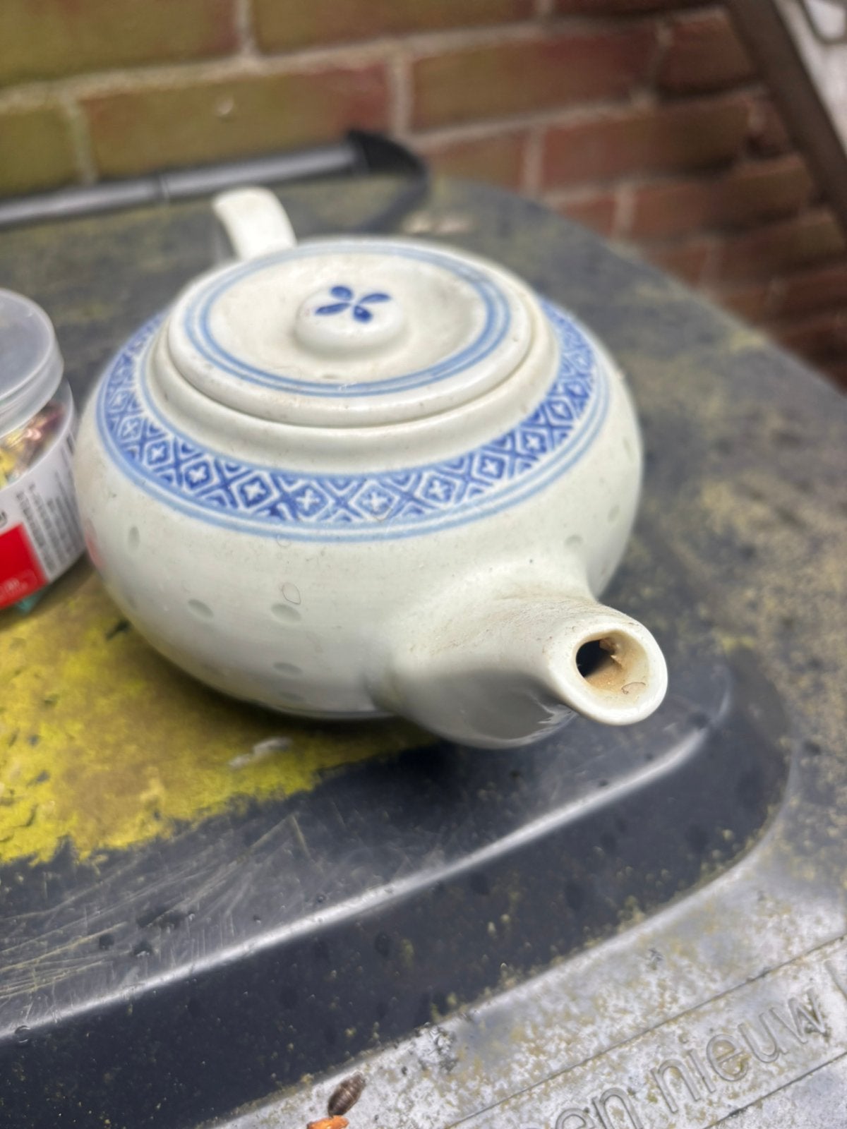 Ouderwets thee potje, Ophalen