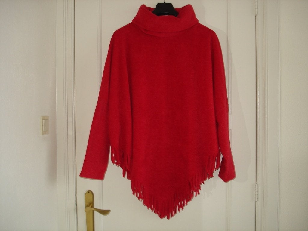 Boris Industries poncho met mouwen rood one size ( fits all), Boris Industries, Maat 42/44 (L), Nieuw, Ophalen of Verzenden