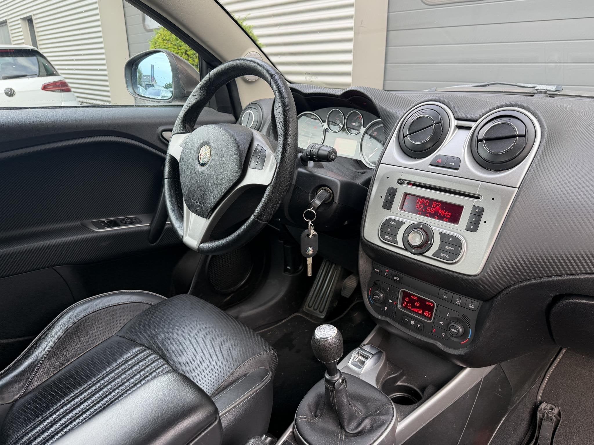 Alfa Romeo MiTo 1.3 JTDm ECO Essential | Cilmate Control | L, Auto's, Voorwielaandrijving, Euro 5, Gebruikt, 4 cilinders