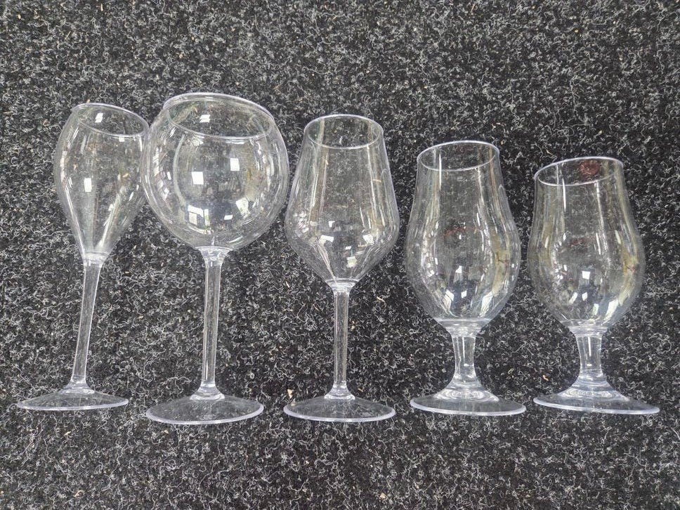 Diverse plastic wijn  en bierglazen, Overige typen, Kunststof, Onbekend, Ophalen of Verzenden