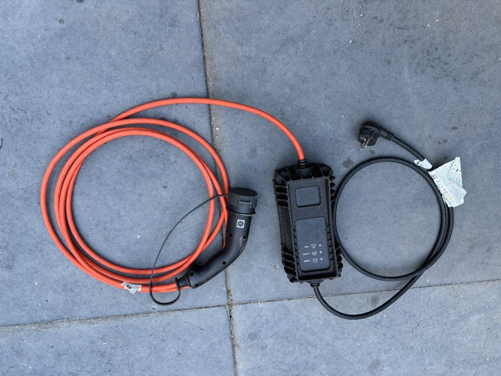 Accu oplader auto, Auto-onderdelen, Accu's en Toebehoren, Ophalen, Gebruikt, Renault