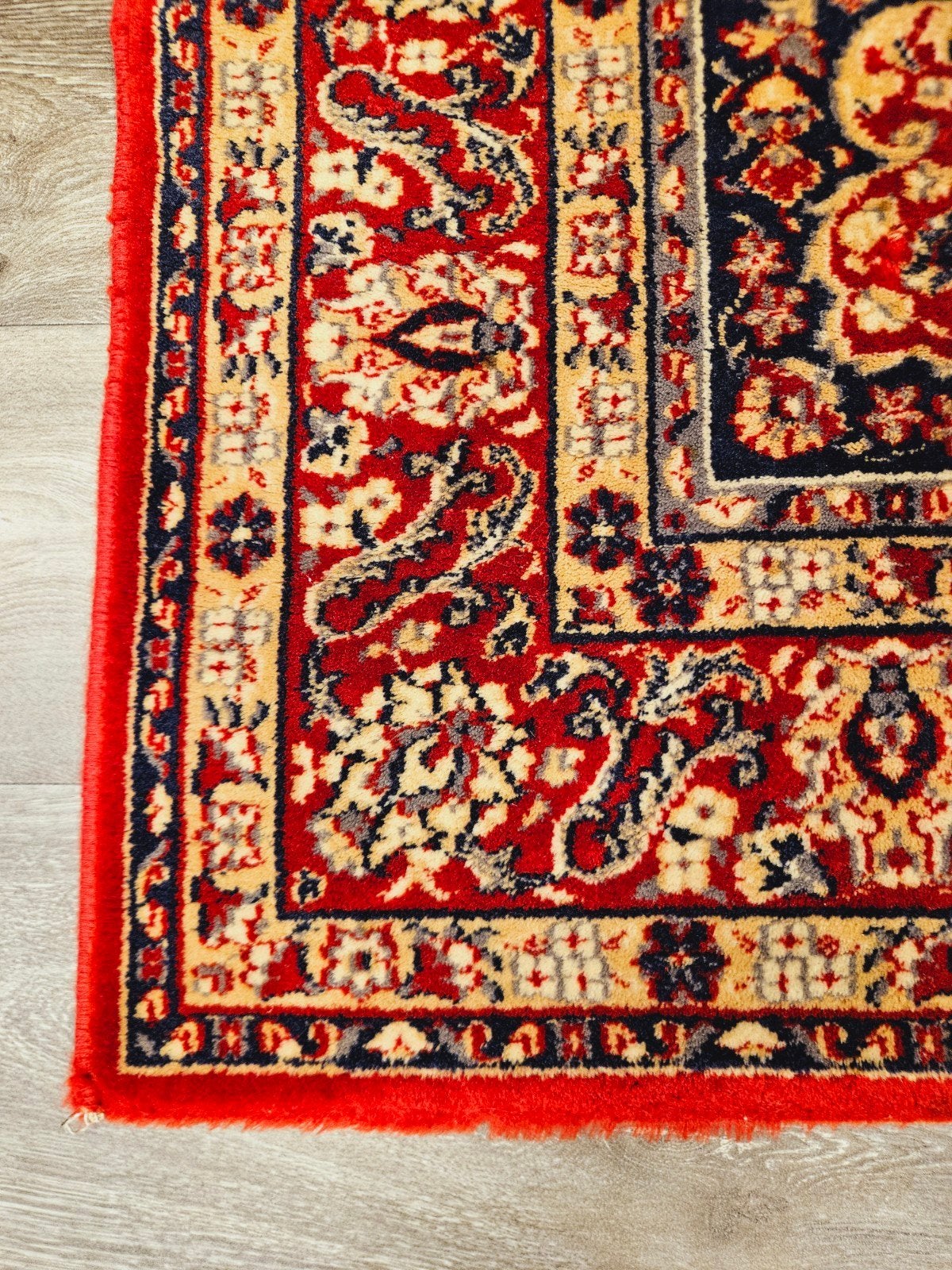 Perzisch Tapijt. prachtige kleuren en patronen! Weg = Weg!, Huis en Inrichting, Stoffering | Tapijten en Kleden, Perzisch, 200 cm of meer