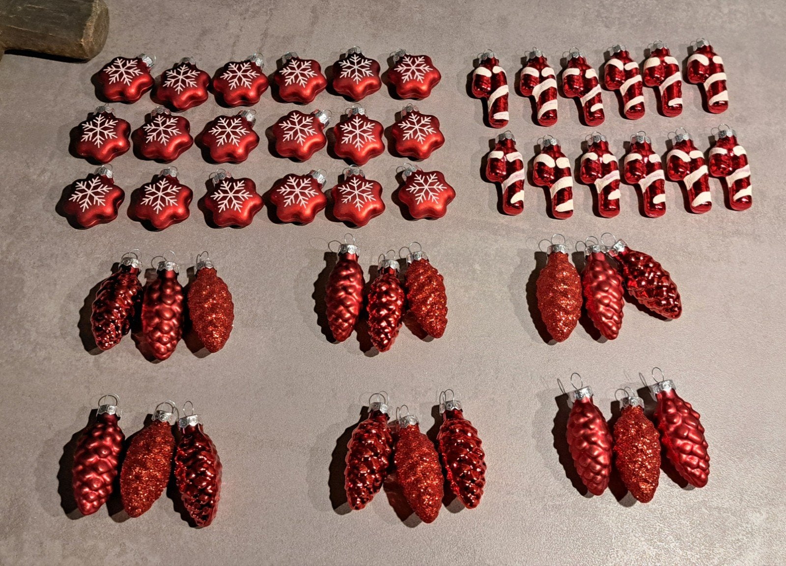 Leuke rood/witte glazen hangers voor in de kerstboom, Diversen, Ophalen of Verzenden