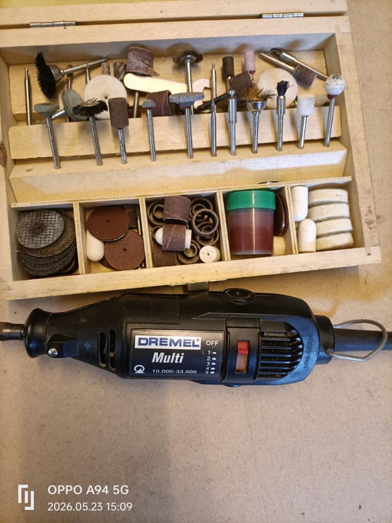 Dremel Multi met uitgebreide accessoireset, Ophalen, Gebruikt