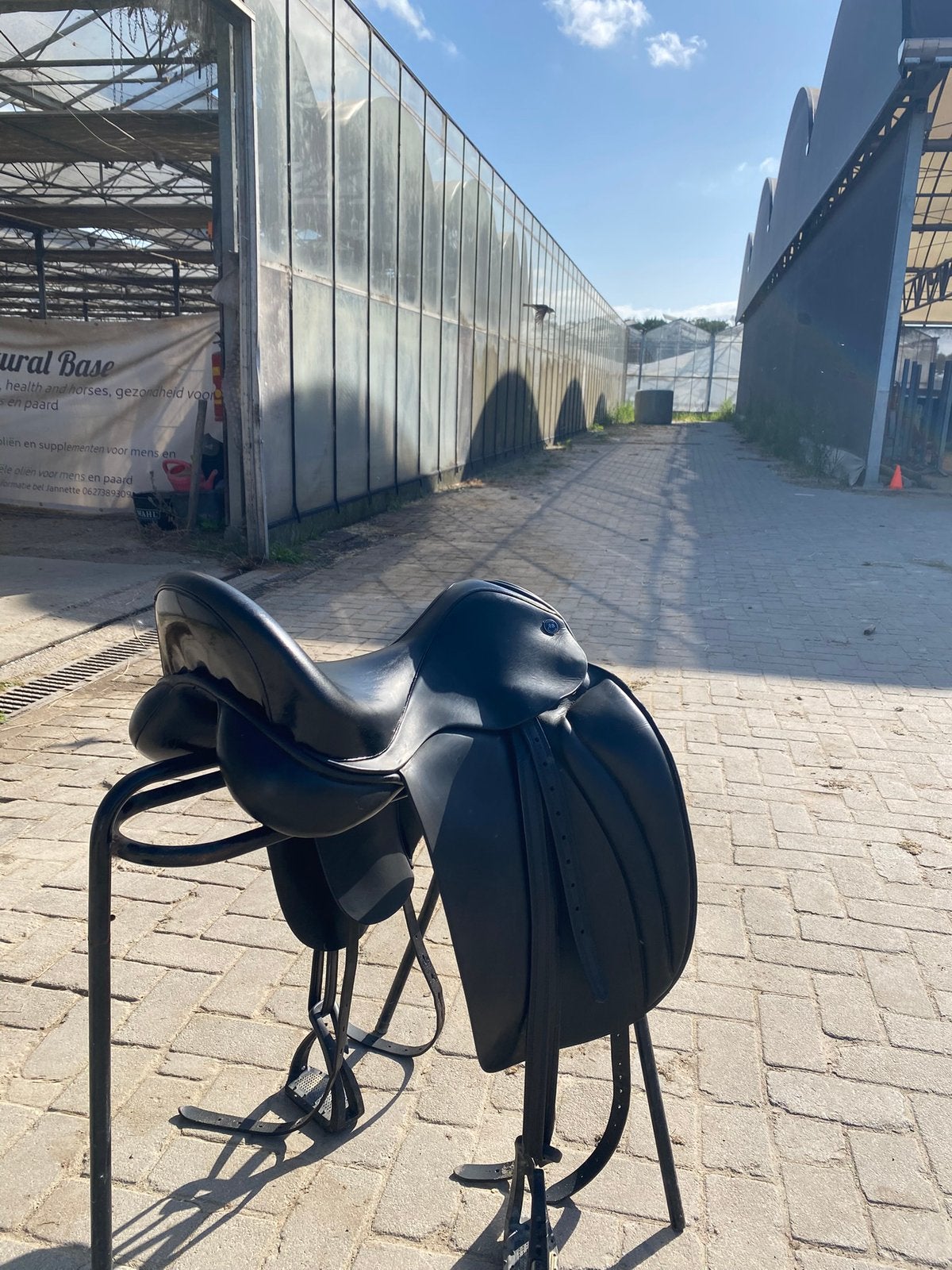Arno Brandt dressuurzadel 17,5 inch, Dieren en Toebehoren, Paarden en Pony's | Zadels, Ophalen of Verzenden, Zo goed als nieuw