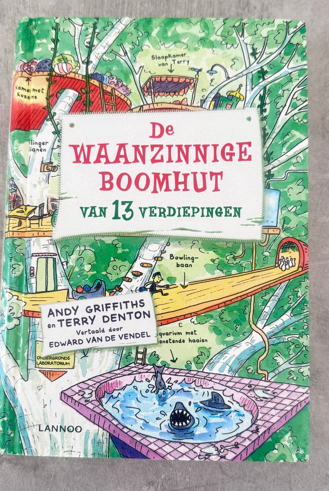 De Waanzinnige Boomhut van 13 en 52 Verdiepingen, Boeken, Ophalen of Verzenden, Zo goed als nieuw