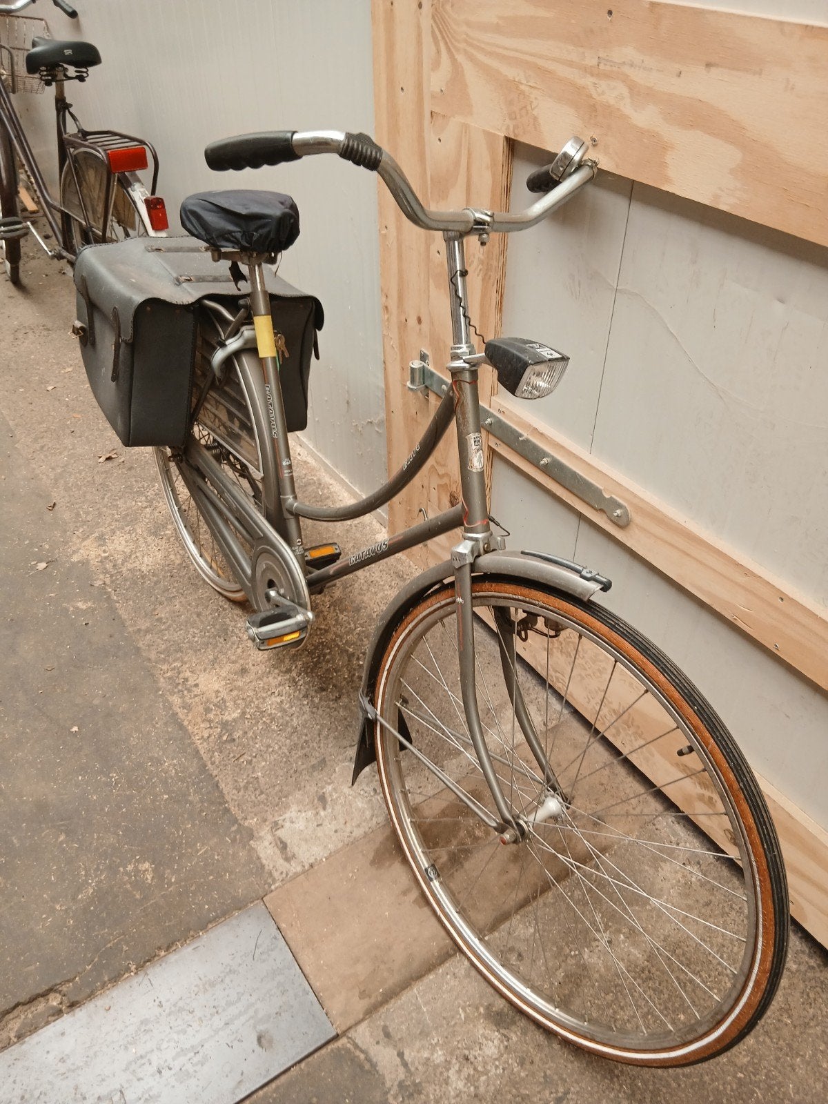 Fiets met lage instap en fietstassen, Overige merken, Ophalen of Verzenden, Trommelrem, 53 tot 56 cm
