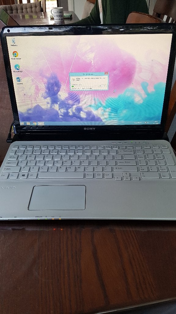 Werkende Sony VAIO sve151g13m Windows 8.1, Sony VAIO, Gebruikt, 2 tot 3 Ghz, Intel (R) Pentium (R) CPU B980 @2.40 GHz