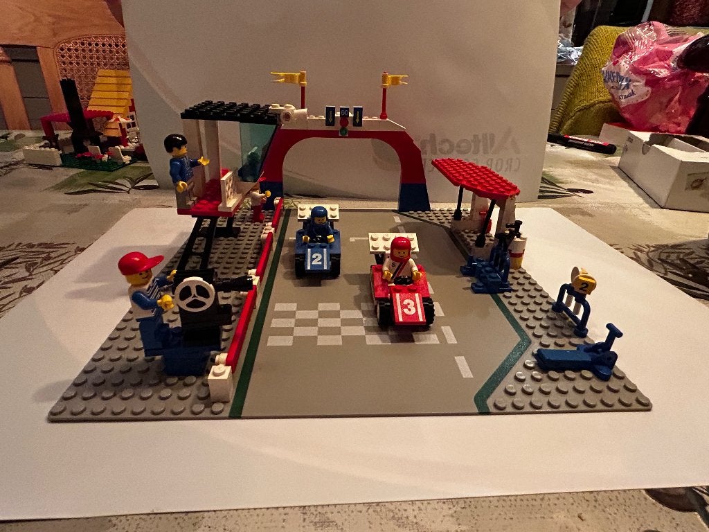 Lego Legoland 6381 Racebaan met Karts en Figuren, Lego, Ophalen of Verzenden, Zo goed als nieuw, Complete set